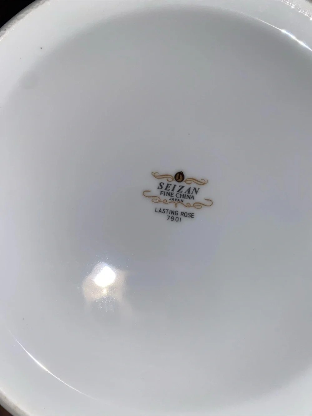 Vintage Seiza White Floral Covered Casserole Dish with Pink Rose Accent